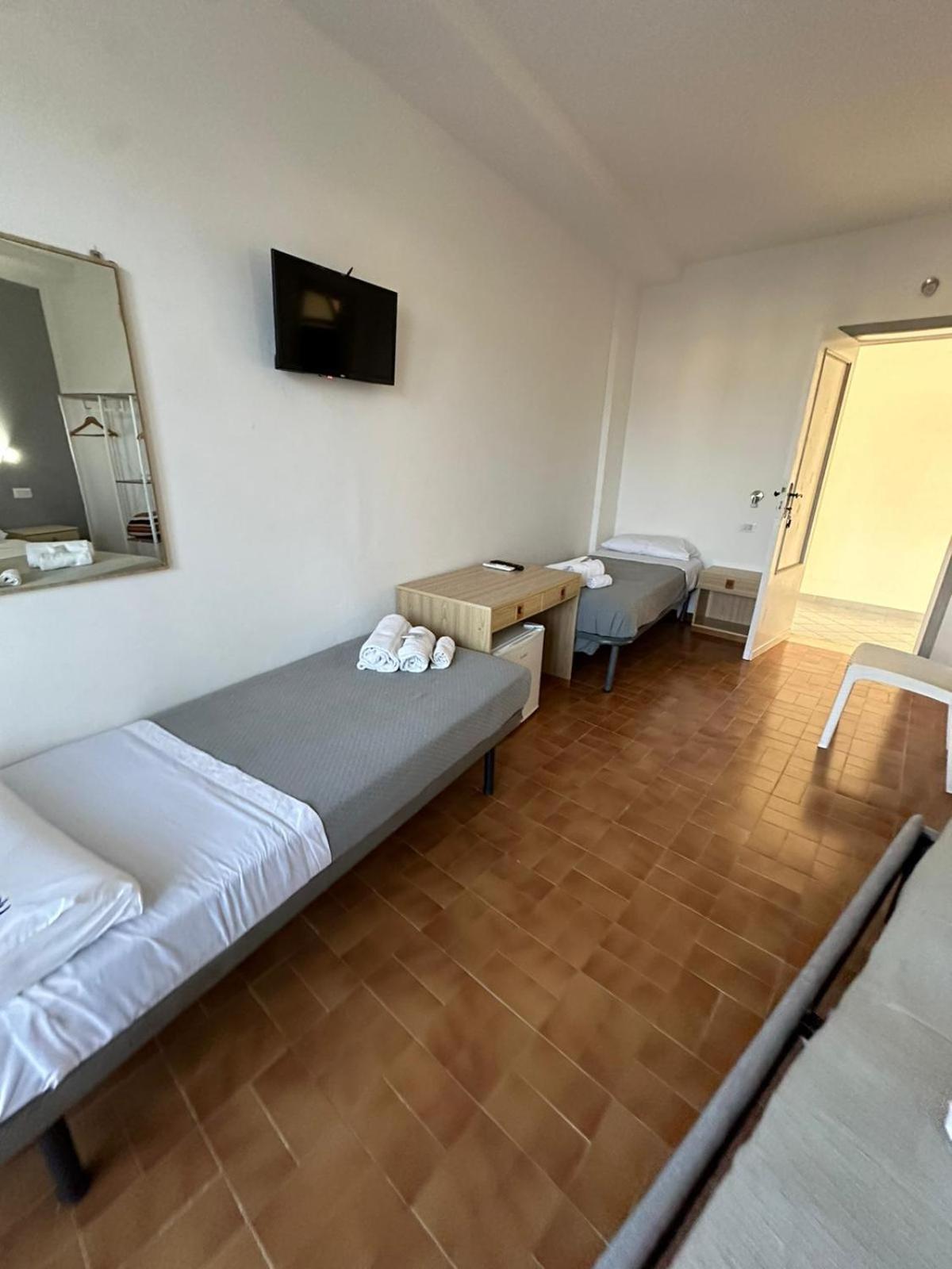 Residence Li Cylentos Hotel Il Villaggio Policastro Scario A 2 Passi Dal Mare Policastro Bussentino Exteriör bild