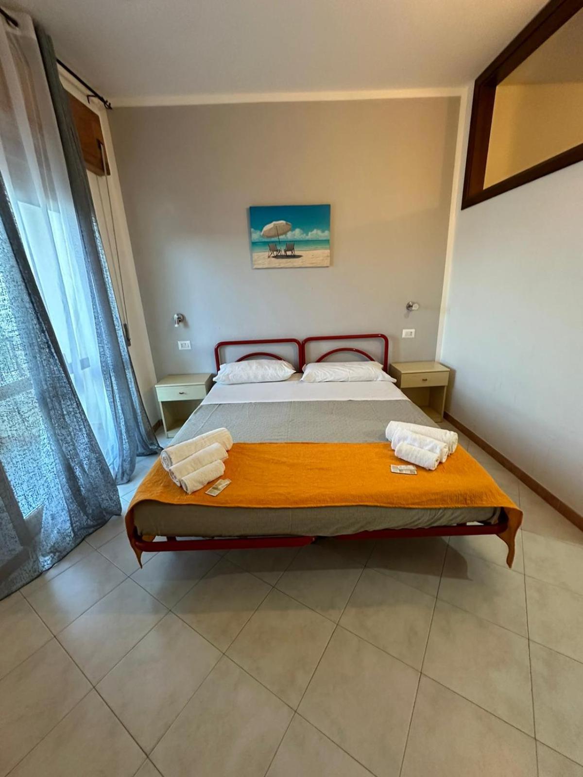 Residence Li Cylentos Hotel Il Villaggio Policastro Scario A 2 Passi Dal Mare Policastro Bussentino Exteriör bild